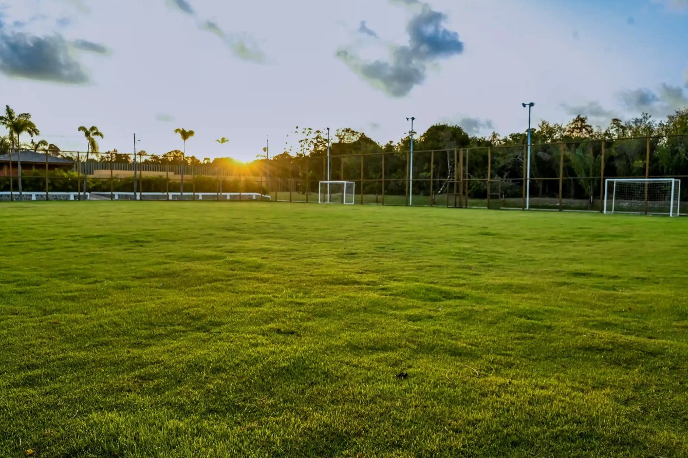 Imagem Terreno em Condomínio à Venda, 800 m²em Praia do Forte - Mata de São João