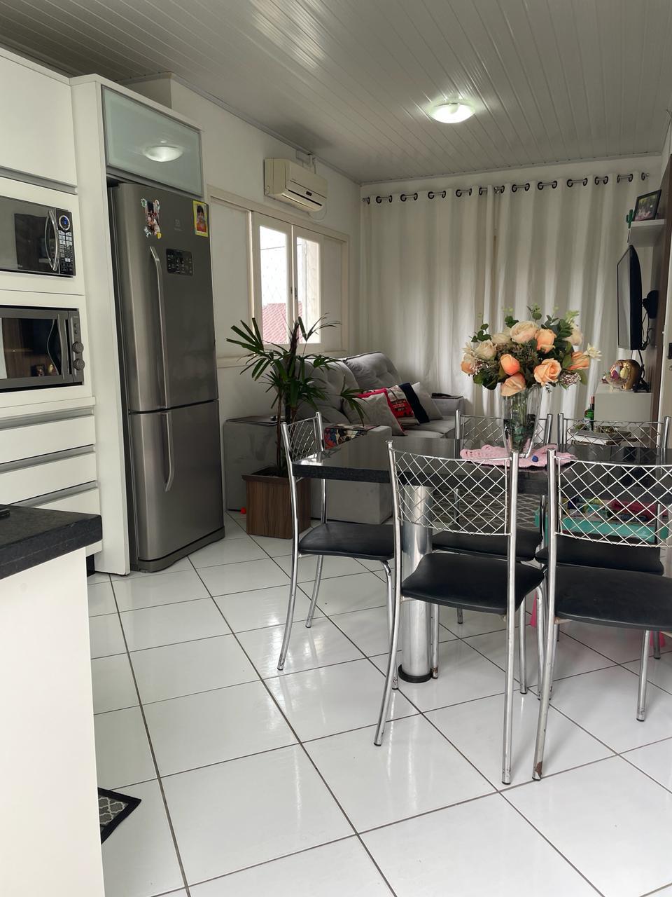 Imagem Casa com 2 Quartos à Venda, 100 m²em Operária Nova - Criciúma
