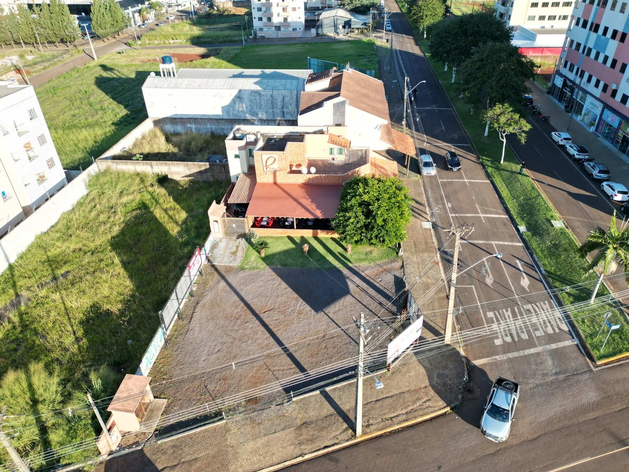 Foto do imóvel: Sala Comercial à Venda, 200 m² em FAG - Cascavel