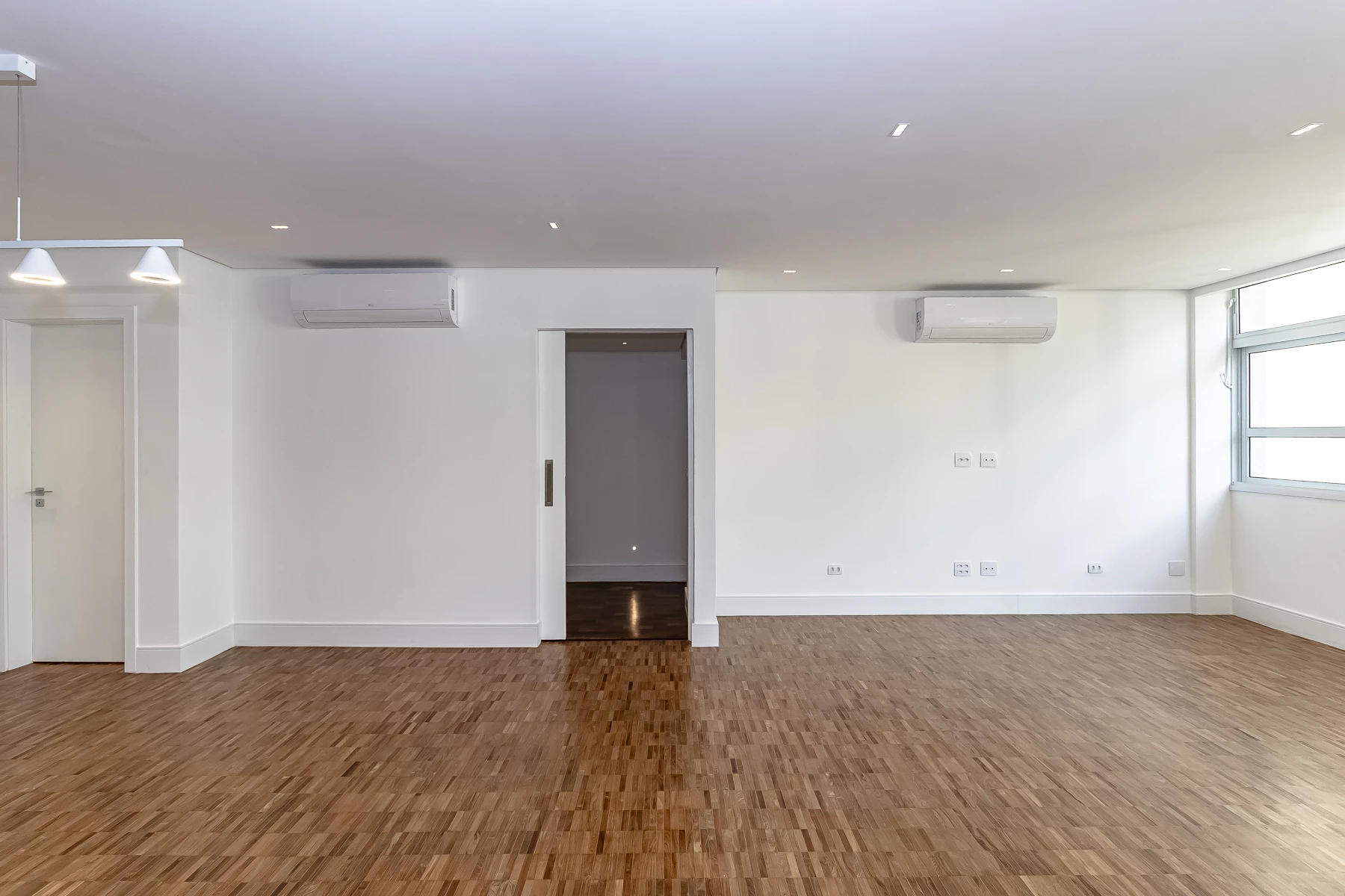 Imagem Apartamento com 3 Quartos à Venda, 213 m² em Cerqueira César - São Paulo