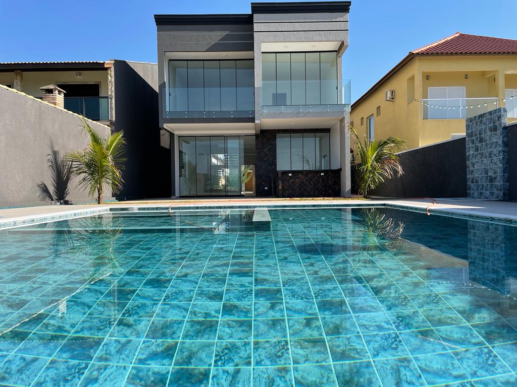 Casa de Condomínio com 4 Quartos à Venda, 250 m²em Condominio Belize - Itanhaém