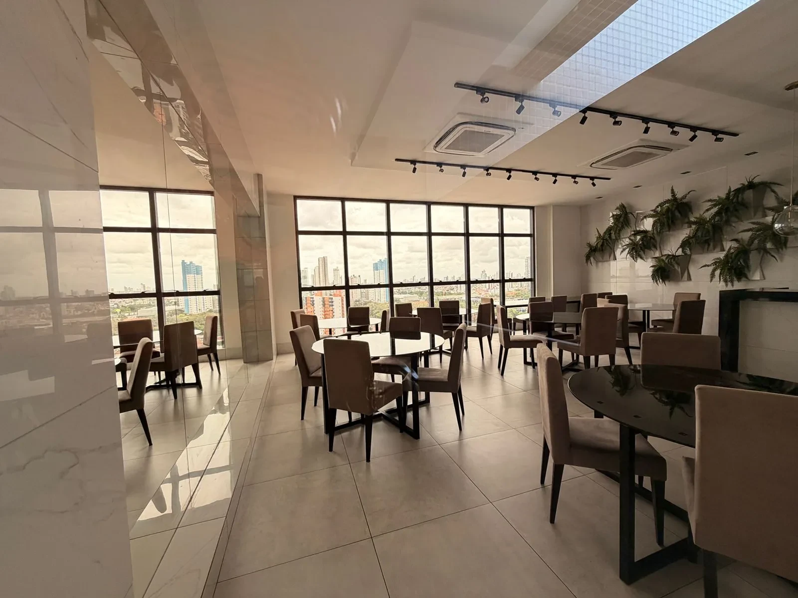 Imagem Apartamento com 2 Quartos à Venda, 59 m² em Manaíra - João Pessoa