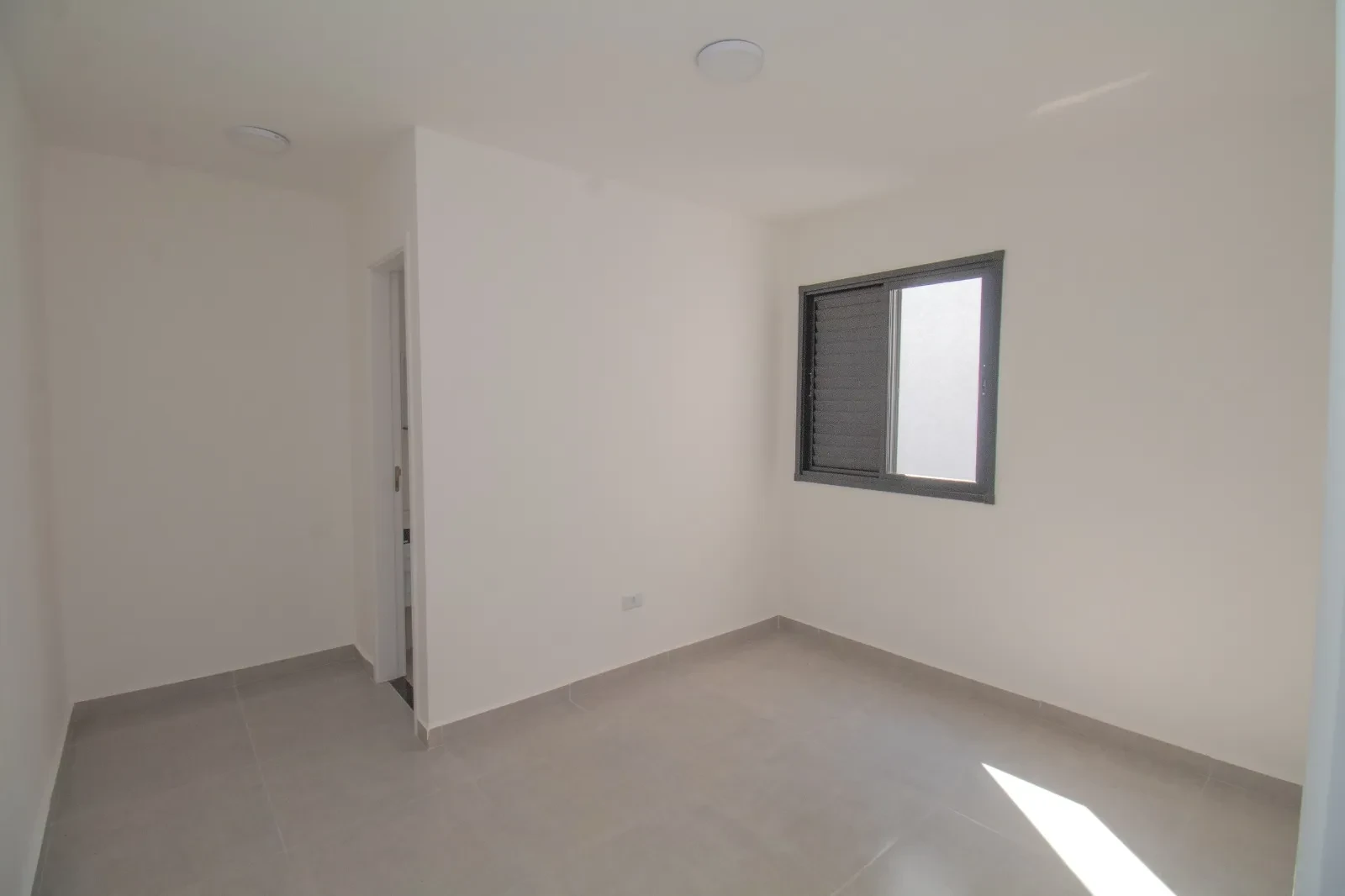 Imagem Apartamento com 1 Quarto para Alugar, 32 metro em Parque São Lucas - São Paulo