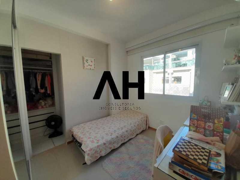Imagem Apartamento com 3 Quartos à Venda, 105 m²em Camboinhas - Niterói