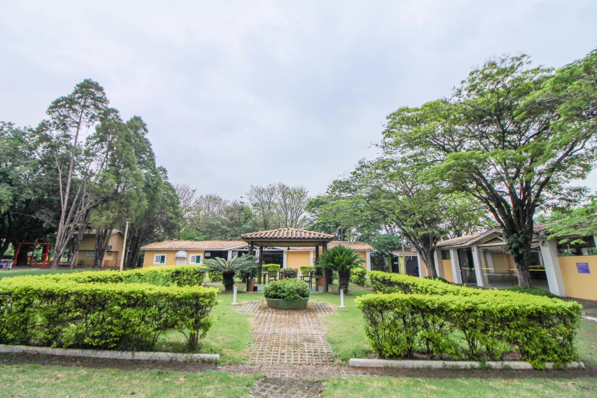 Foto do imóvel: Casa de Condomínio com 4 Quartos à Venda, 380 m² em Caguassu - Sorocaba