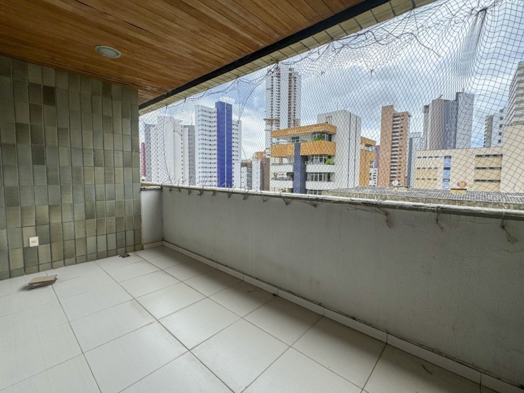 Imagem Apartamento com 4 Quartos à Venda, 215 m²em Meireles - Fortaleza