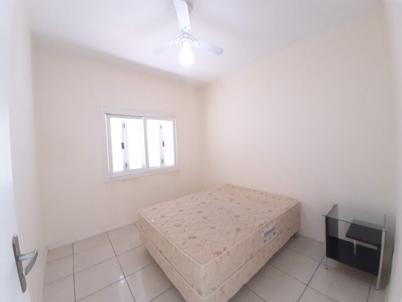 Imagem Casa com 5 Quartos à Venda ou Temporada, 200 m² em Posto 4 (Capão Novo) - Capão da Canoa