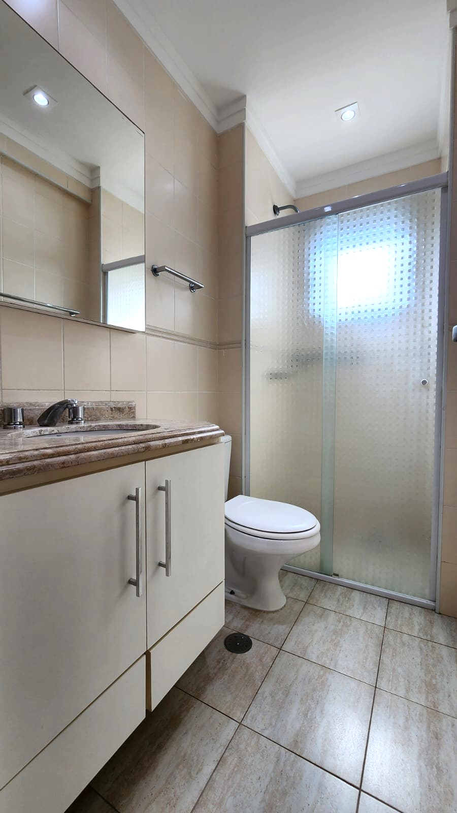 Imagem Apartamento com 3 Quartos para Alugar, 160 m²em Boqueirão - Santos