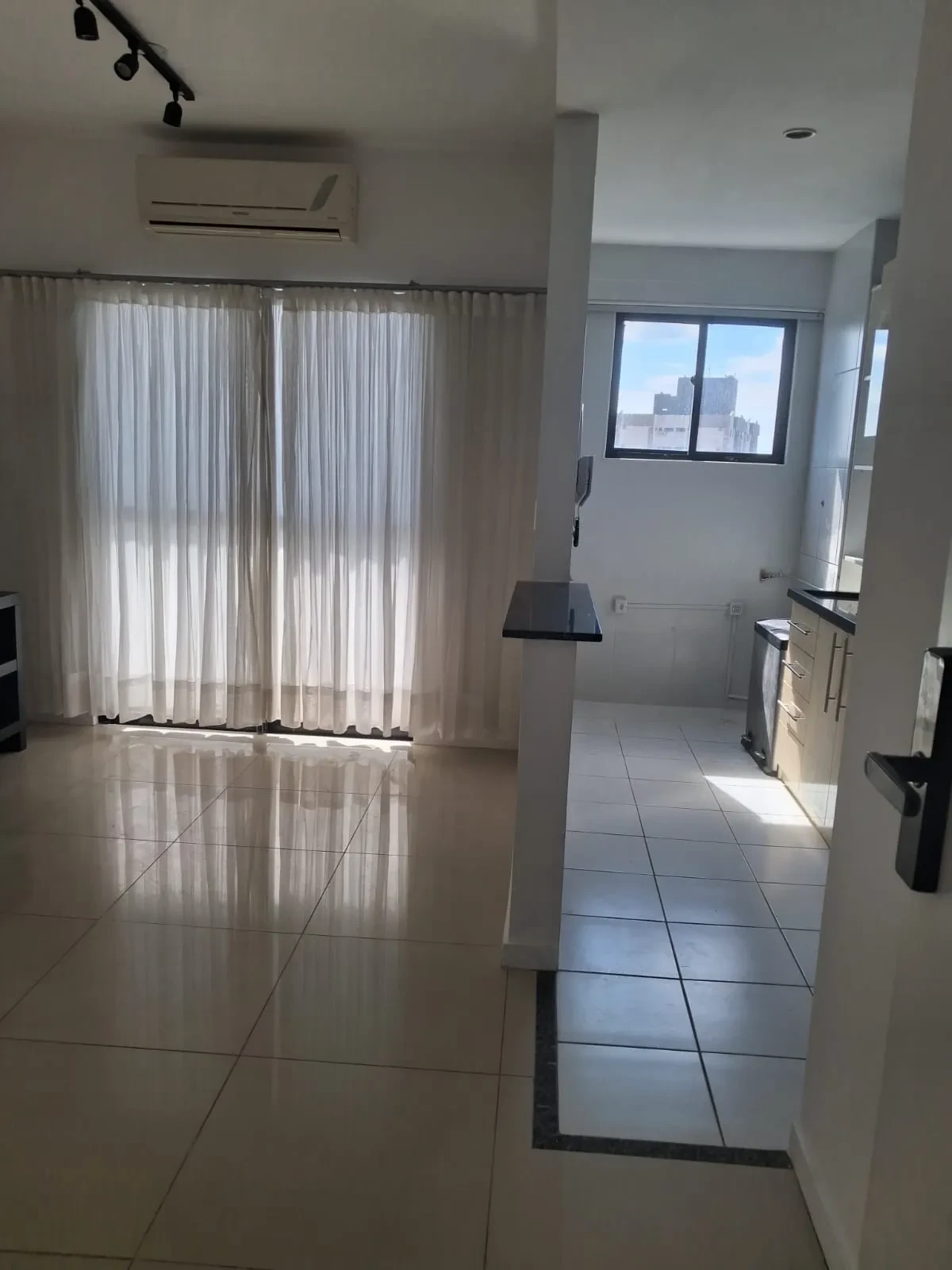 Imagem Apartamento com 2 Quartos para Alugar, 52 m² em Luiz Anselmo - Salvador