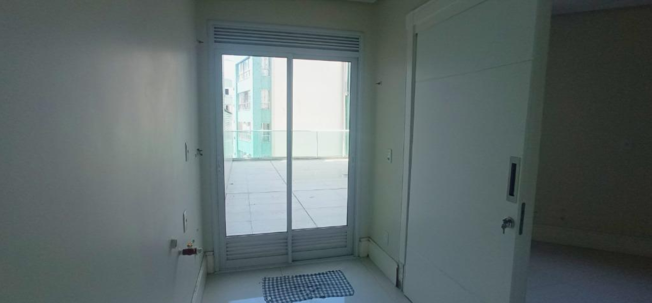 Imagem Apartamento com 3 Quartos à Venda, 254 m²em Centro - Balneário Camboriú