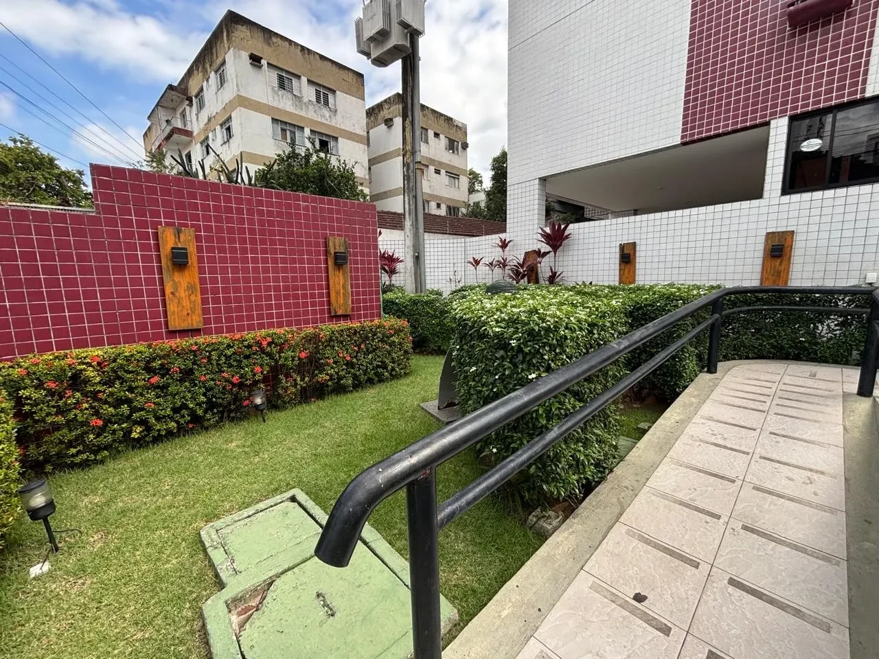 Imagem Apartamento com 2 Quartos à Venda, 60 m² em Tamarineira - Recife