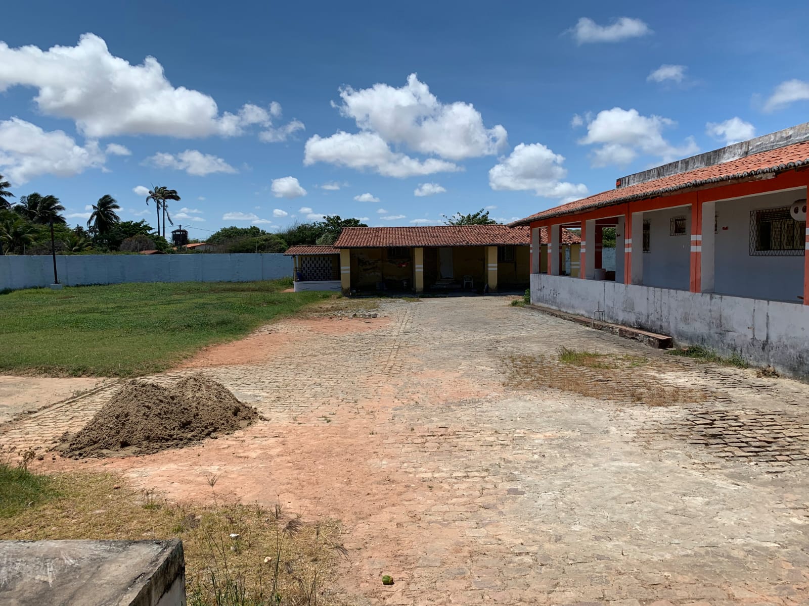 Imagem Casa com 5 Quartos à Venda, 550 m² em Extremoz - Extremoz
