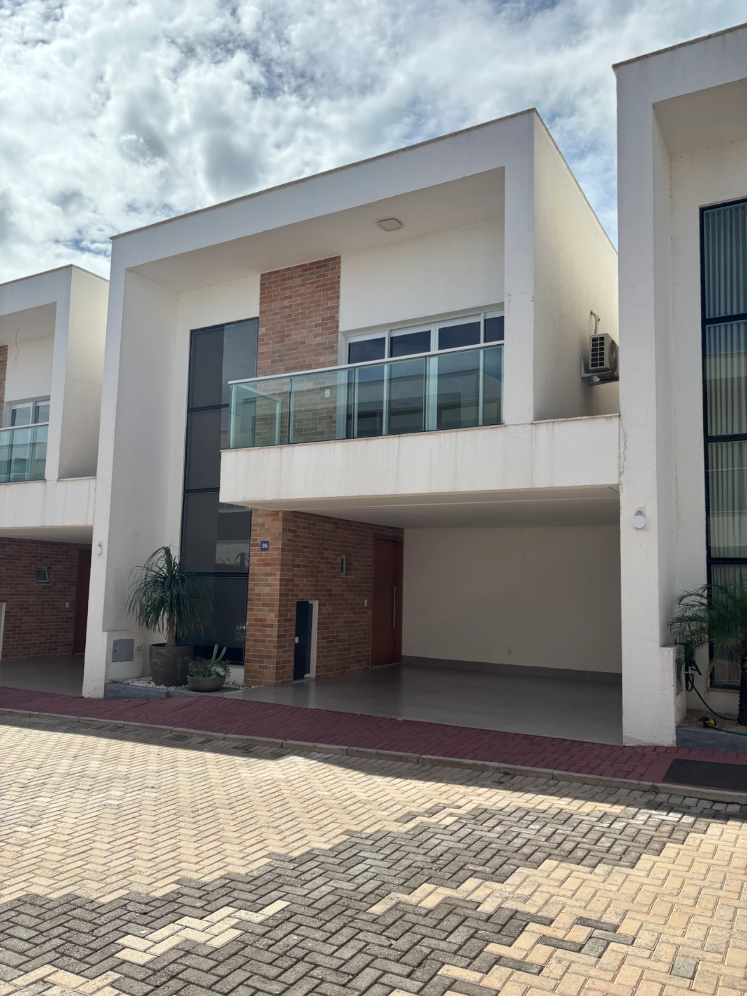 Imagem Casa de Condomínio com 3 Quartos à Venda, 170 m² em Jardim Vitória - Goiânia