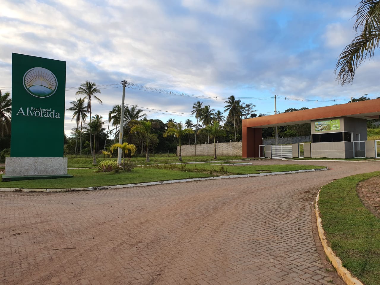 Terreno em Condomínio à Venda, 356 m²em Cazajeiras de Abrantes - Camaçari