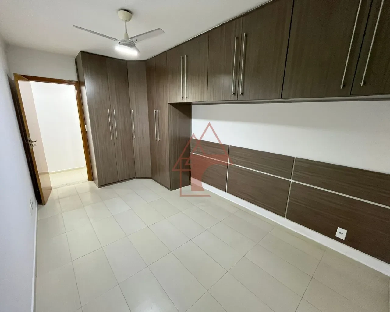 Imagem Sobrado com 4 Quartos à Venda, 151 m² em Embaré - Santos