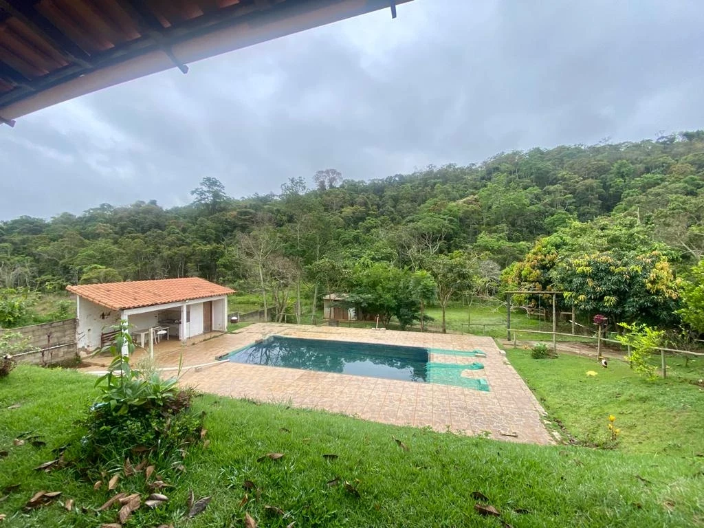 Imagem Chácara com 3 Quartos à Venda, 180 m² em Torreões - Juiz de Fora