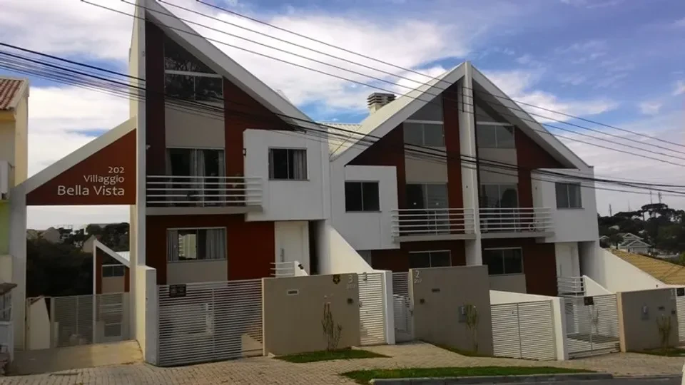 Casa de Condomínio com 3 Quartos à Venda, 198 m² em Pilarzinho - Curitiba
