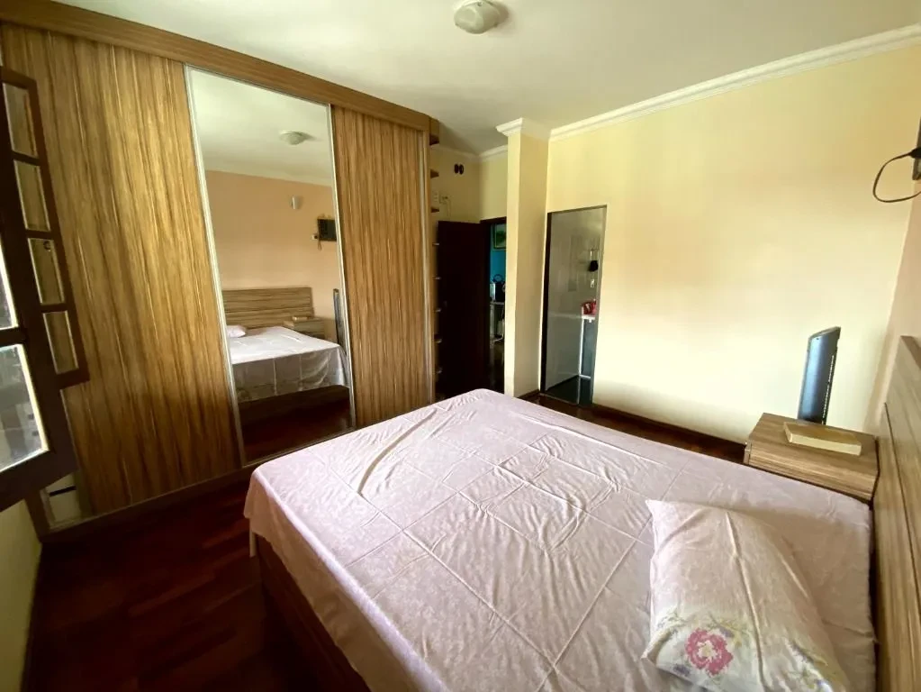 Imagem Casa com 4 Quartos à Venda, 200 m² em Tupi A - Belo Horizonte