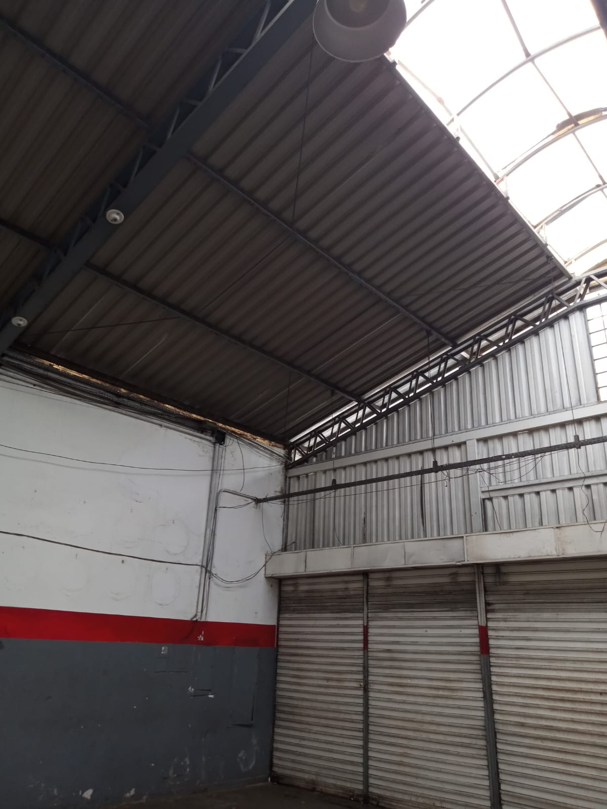 Imagem Galpão à Venda ou Locação, 588 m²em Vila Isabel - Rio de Janeiro