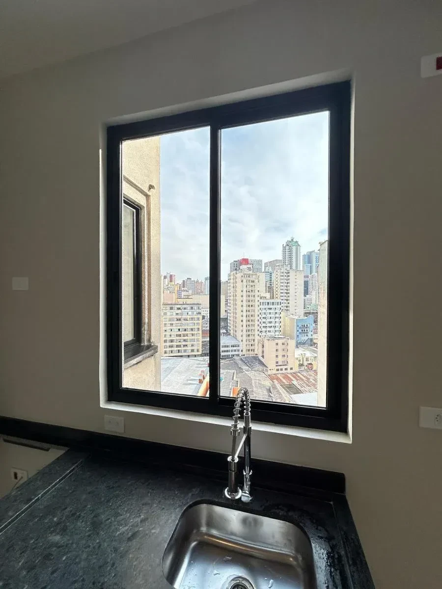 Imagem Apartamento com 1 Quarto à Venda, 31 m² em Centro - Curitiba