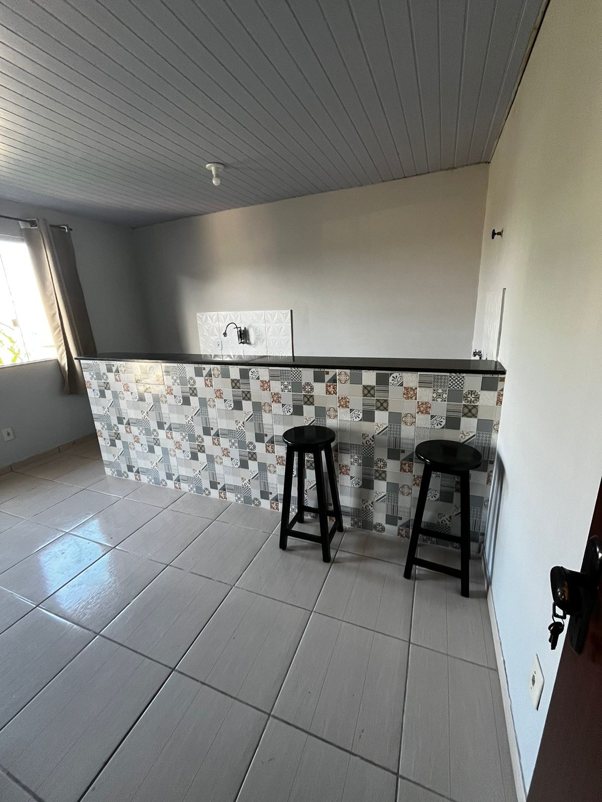 Foto do imóvel: Sobrado com 2 Quartos para Alugar, 70 m² em Sol e Mar - Macaé