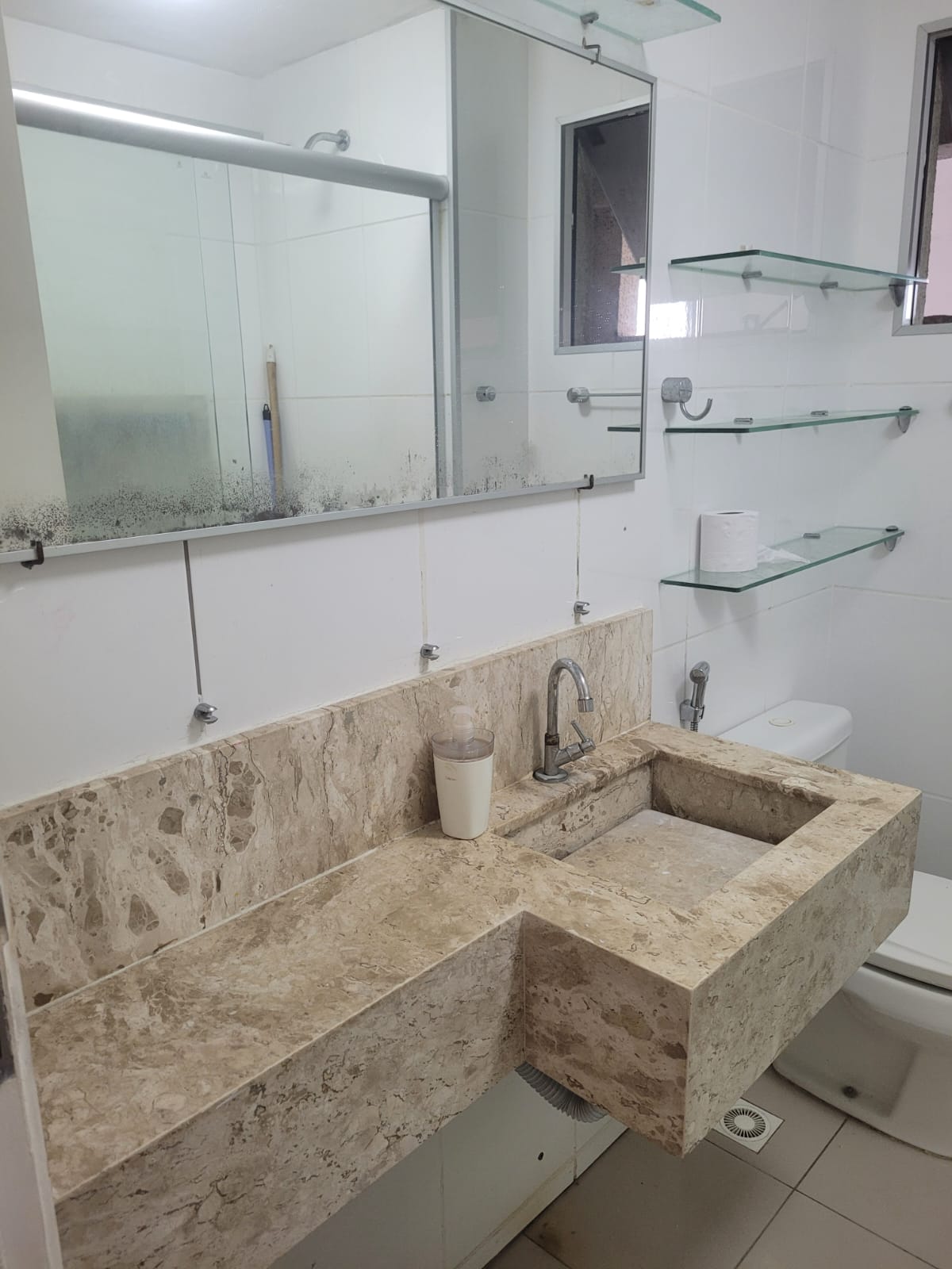 Imagem Apartamento com 2 Quartos à Venda, 72 m²em Praia de Iracema - Fortaleza