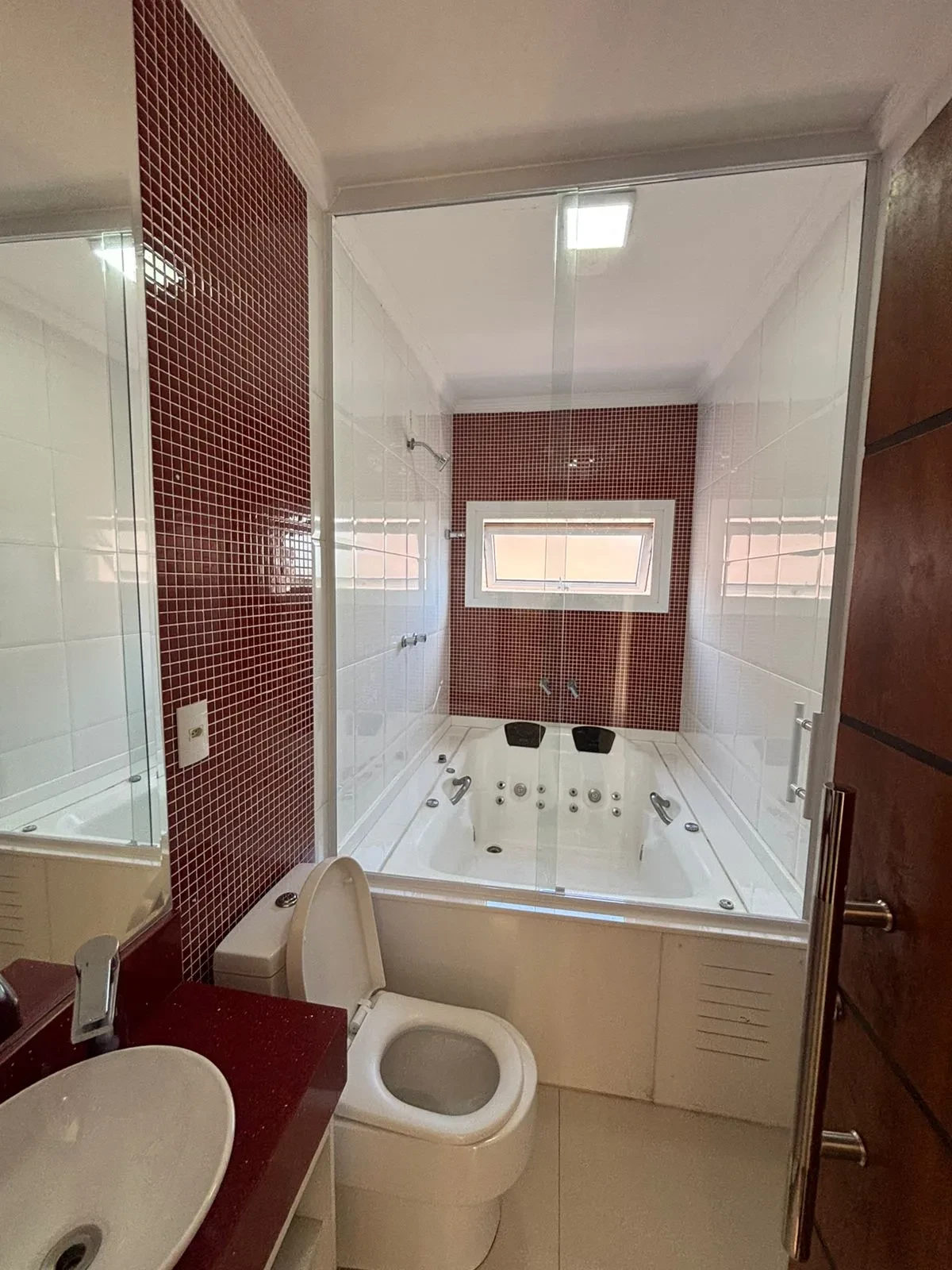 Imagem Casa com 3 Quartos à Venda, 220 metros em Jardim Universo - Mogi das Cruzes