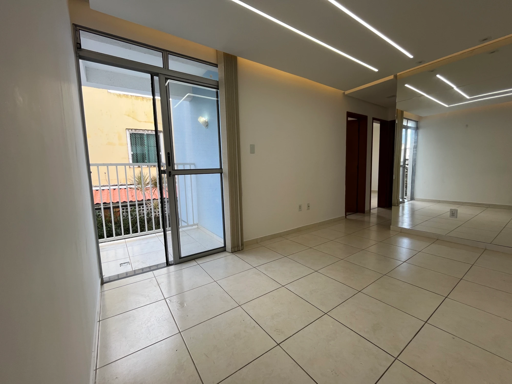 Imagem Apartamento com 3 Quartos à Venda, 60 m² em Centro - Lauro de Freitas