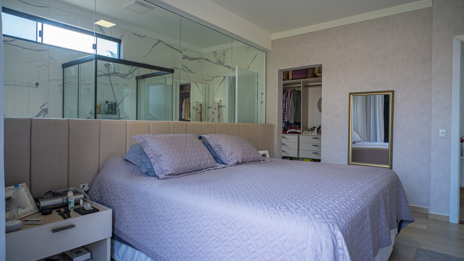 Imagem Casa de Condomínio com 4 Quartos à Venda ou Temporada, 235 m² em Cachoeira do Bom Jesus - Florianópolis