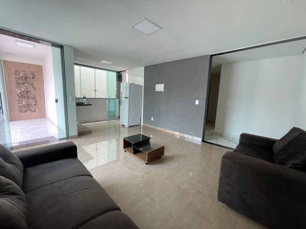 Imagem Casa com 2 Quartos à Venda, 94 m² em Santa Clara - Vespasiano