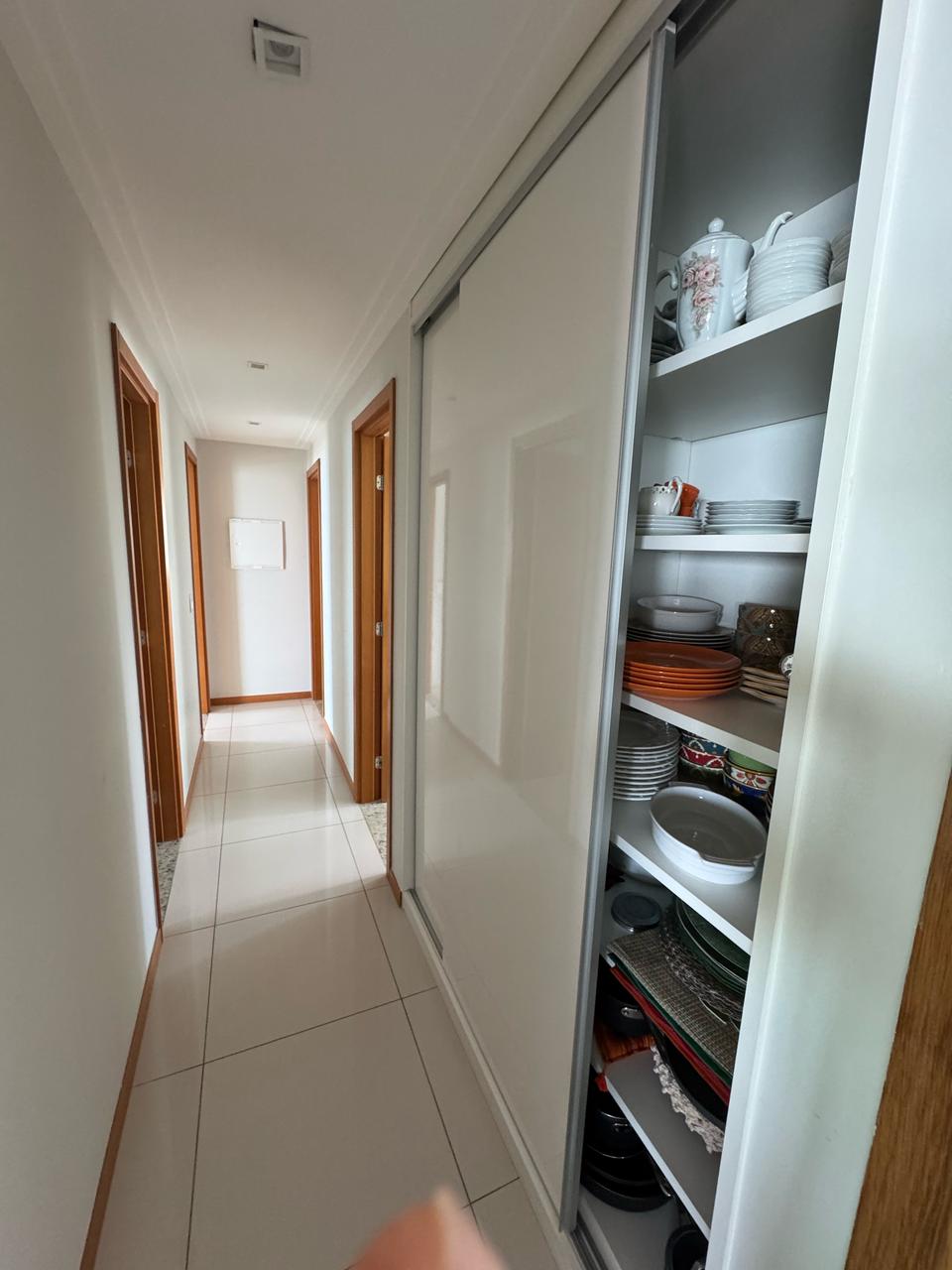 Foto do imóvel: Apartamento com 4 Quartos à Venda, 200 m² em Pituaçu - Salvador