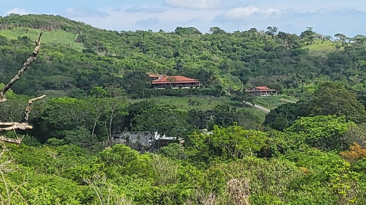 Fazenda à Venda, 158000 metros em Flexeira - São Pedro da Aldeia
