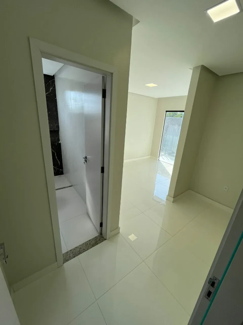 Imagem Casa de Condomínio com 4 Quartos à Venda, 210 m² em Quarenta Horas (Coqueiro) - Ananindeua