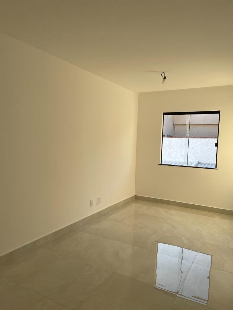 Imagem Casa com 2 Quartos à Venda, 240 m²em Piratininga - Niterói