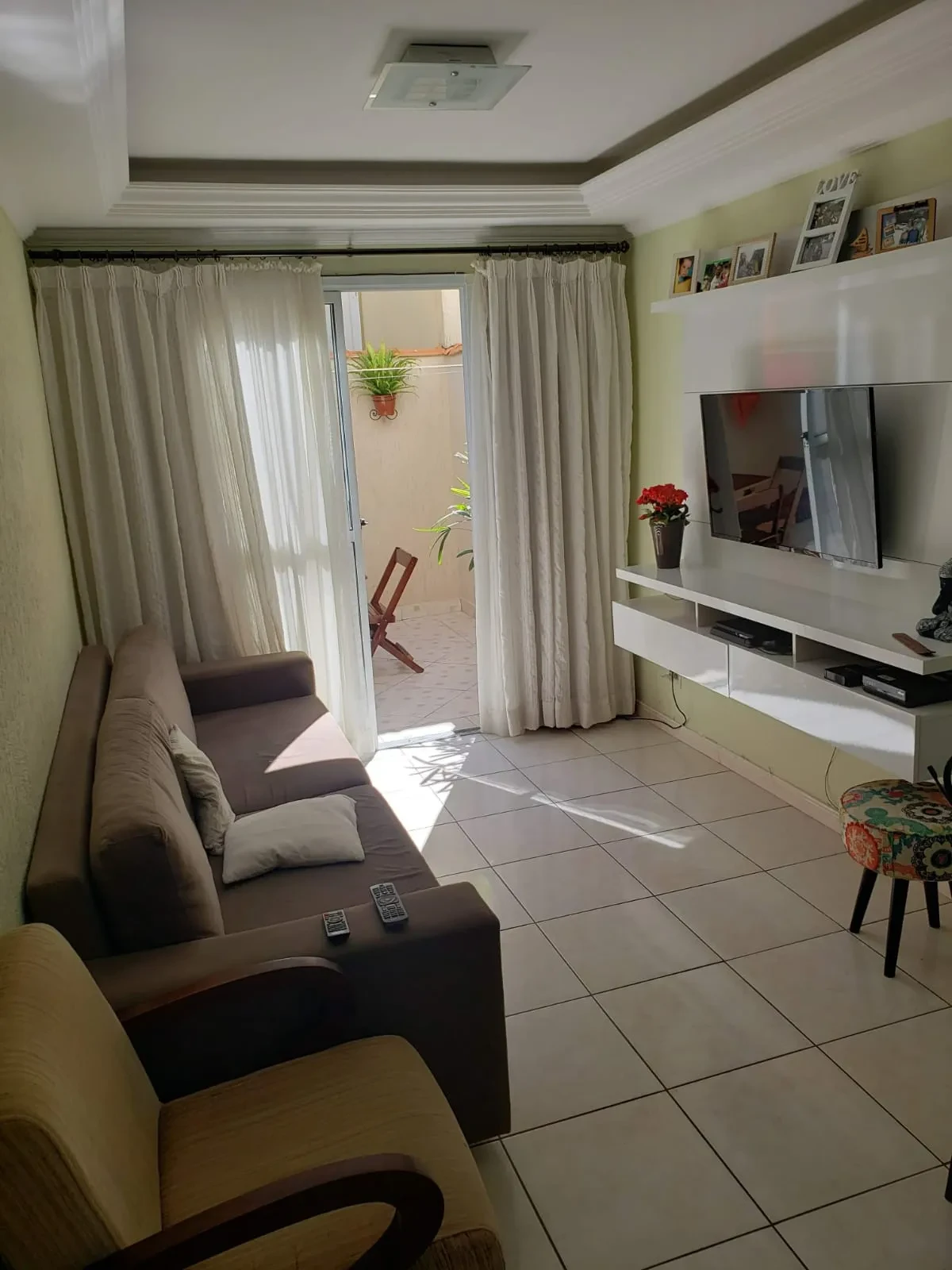 Imagem Casa de Condomínio com 2 Quartos à Venda, 60 metro em Granja Viana - Cotia
