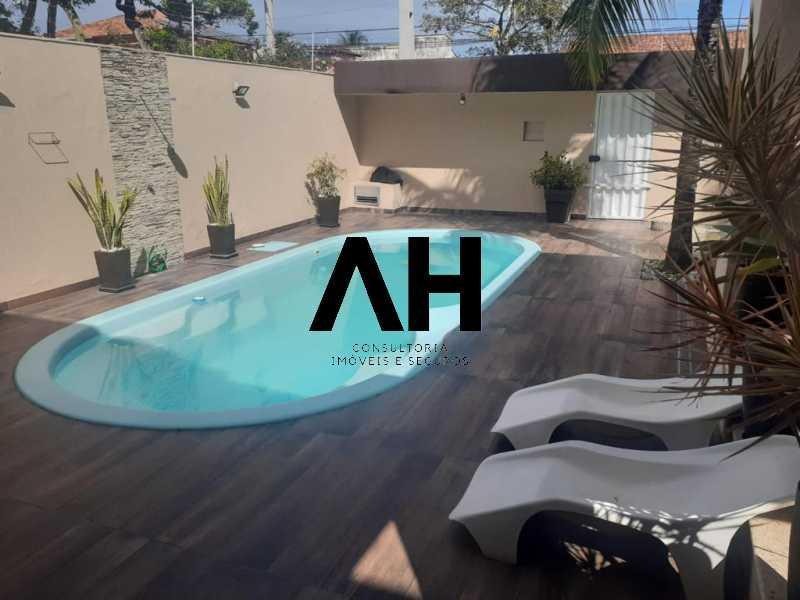 Casa com 4 Quartos à Venda, 250 m²em Maria Turri - Rio das Ostras