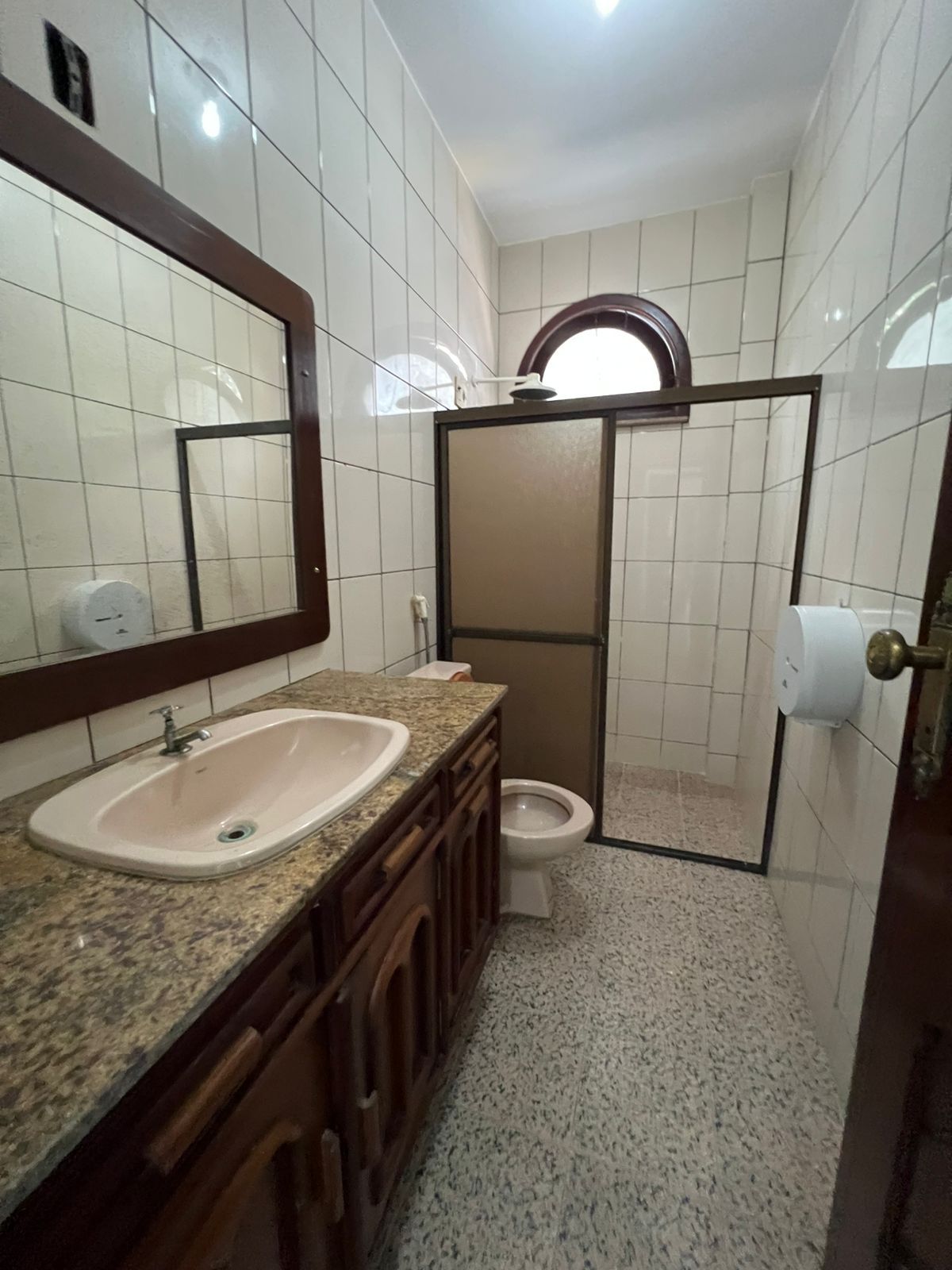 Imagem Casa com 4 Quartos para Alugar, 1 m² em Umarizal - Belém