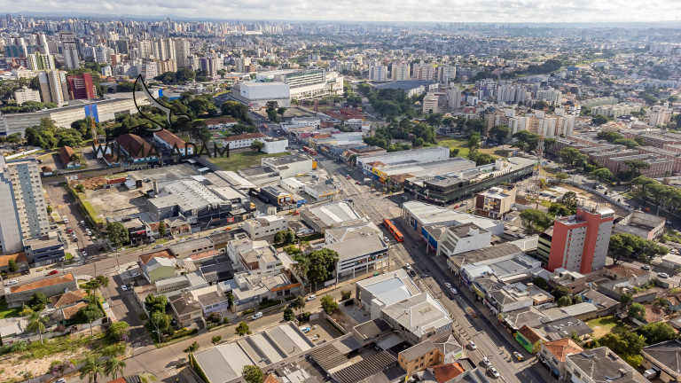 Imagem Imóvel Comercial à Venda, 751 m²em Novo Mundo - Curitiba