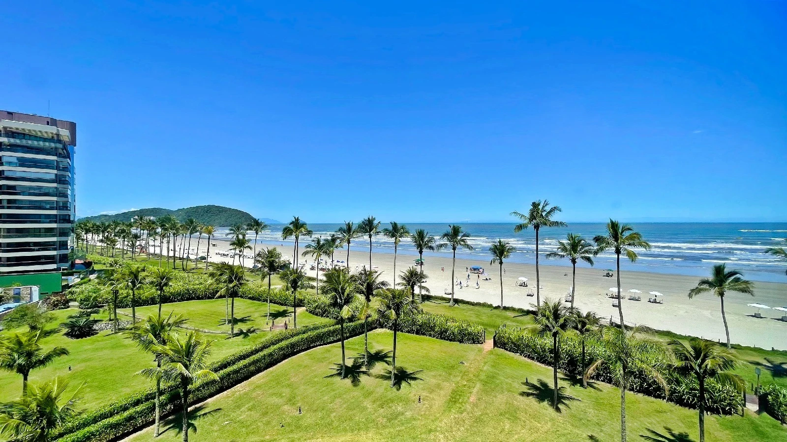 Imóvel Comercial à Venda, 235 m² em Riviera - Bertioga
