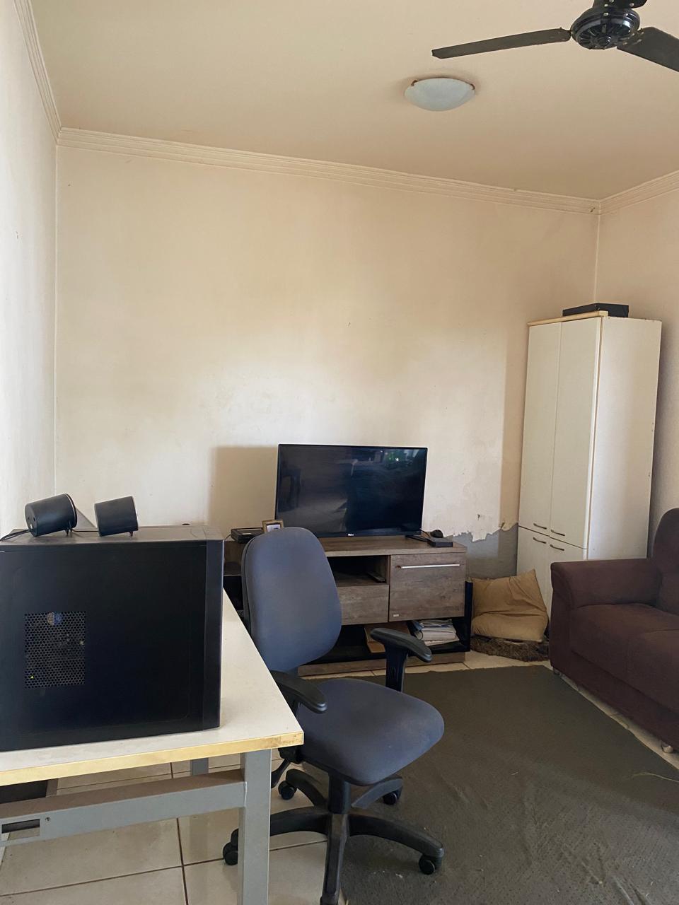 Imagem Casa com 2 Quartos à Venda, 200 m² em Conjunto Habitacional São Deocleciano - São José do Rio Preto