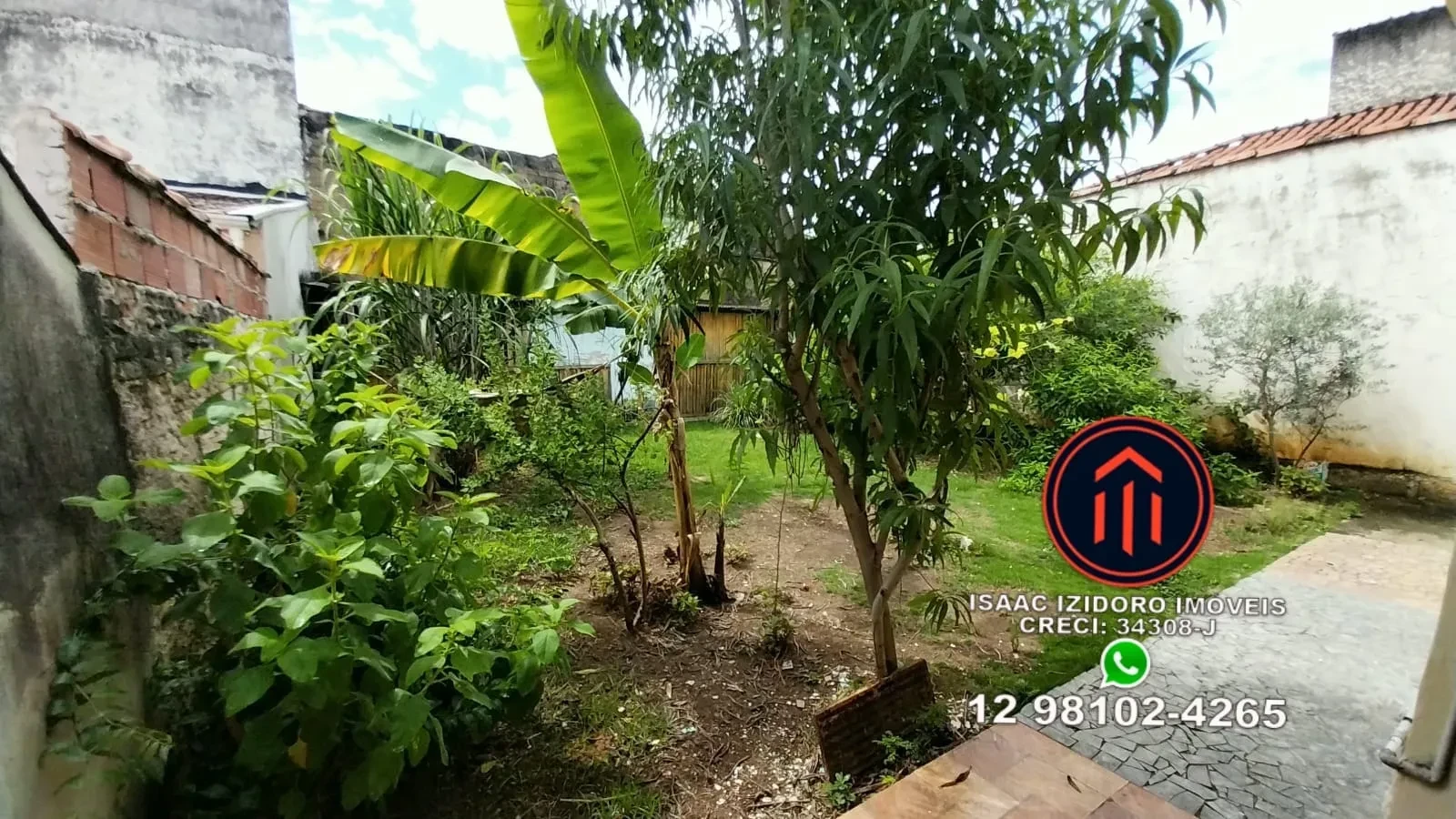 Imagem Casa com 3 Quartos à Venda, 300 m² em Jardim Ícaro - Guaratinguetá