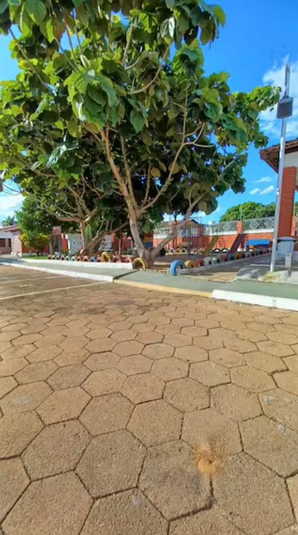 Imagem Casa de Condomínio com 3 Quartos à Venda, 130 metros em Setor Lagoa Quente - Caldas Novas