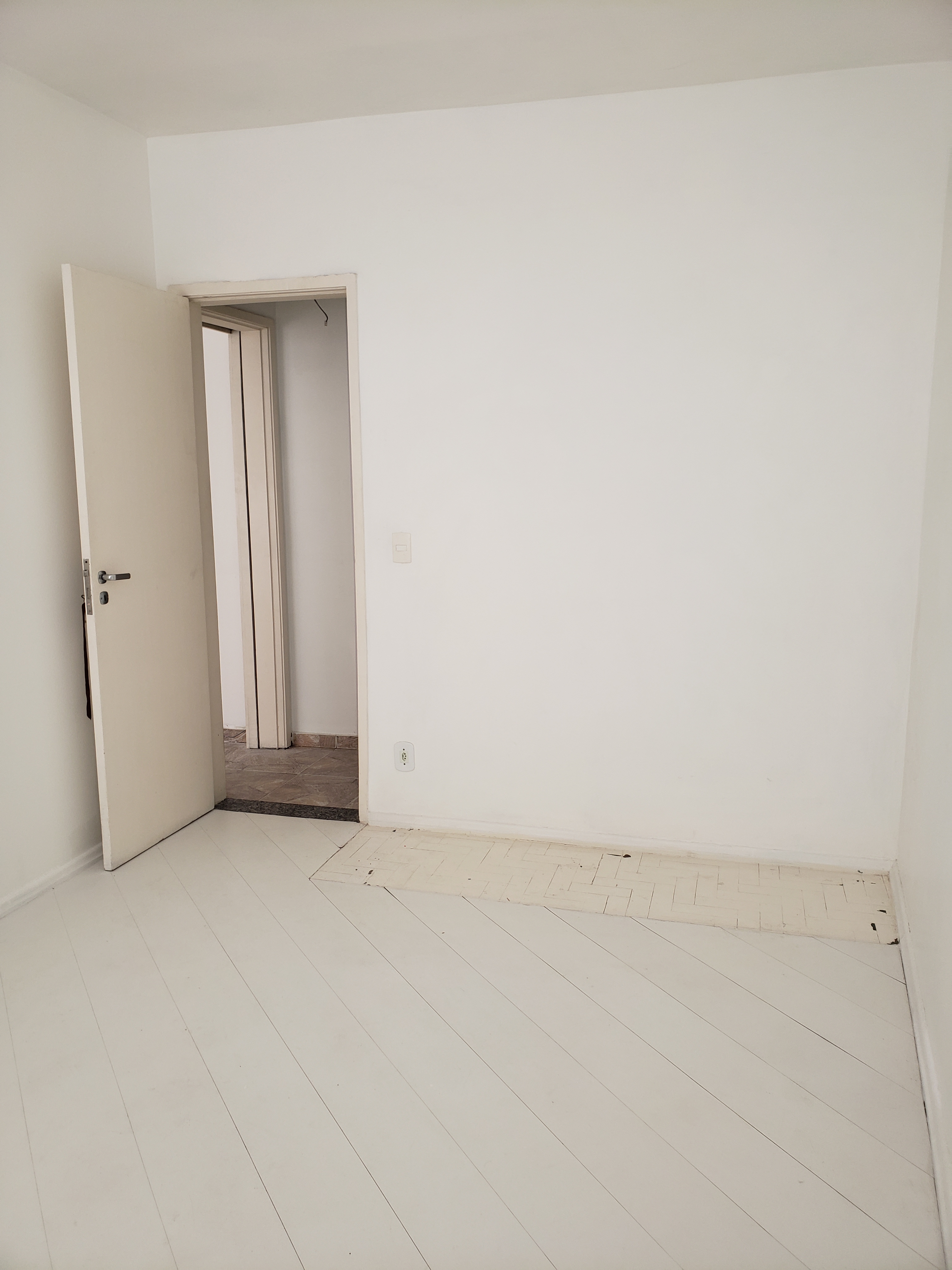 Imagem Apartamento com 2 Quartos à Venda, 70 m²em Icaraí - Niterói