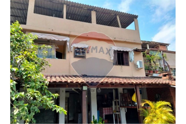 Casa com 5 Quartos à Venda, 134 m² em Sete Pontes - São Gonçalo