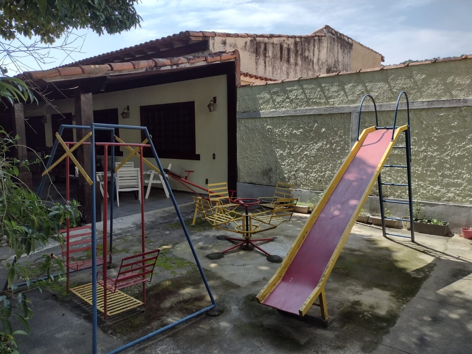 Imagem Casa com 4 Quartos à Venda, 442 m²em Piratininga - Niterói