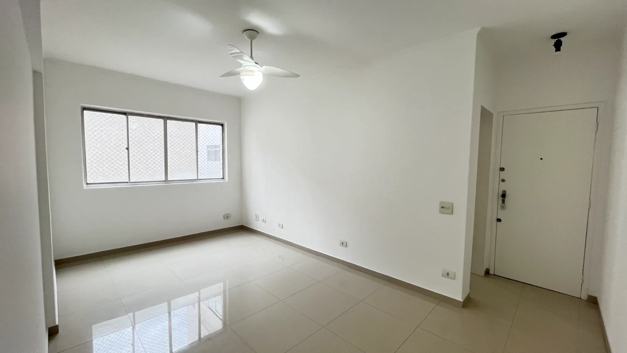 Imagem Apartamento com 2 Quartos à Venda, 71 metros em Ponta da Praia - Santos