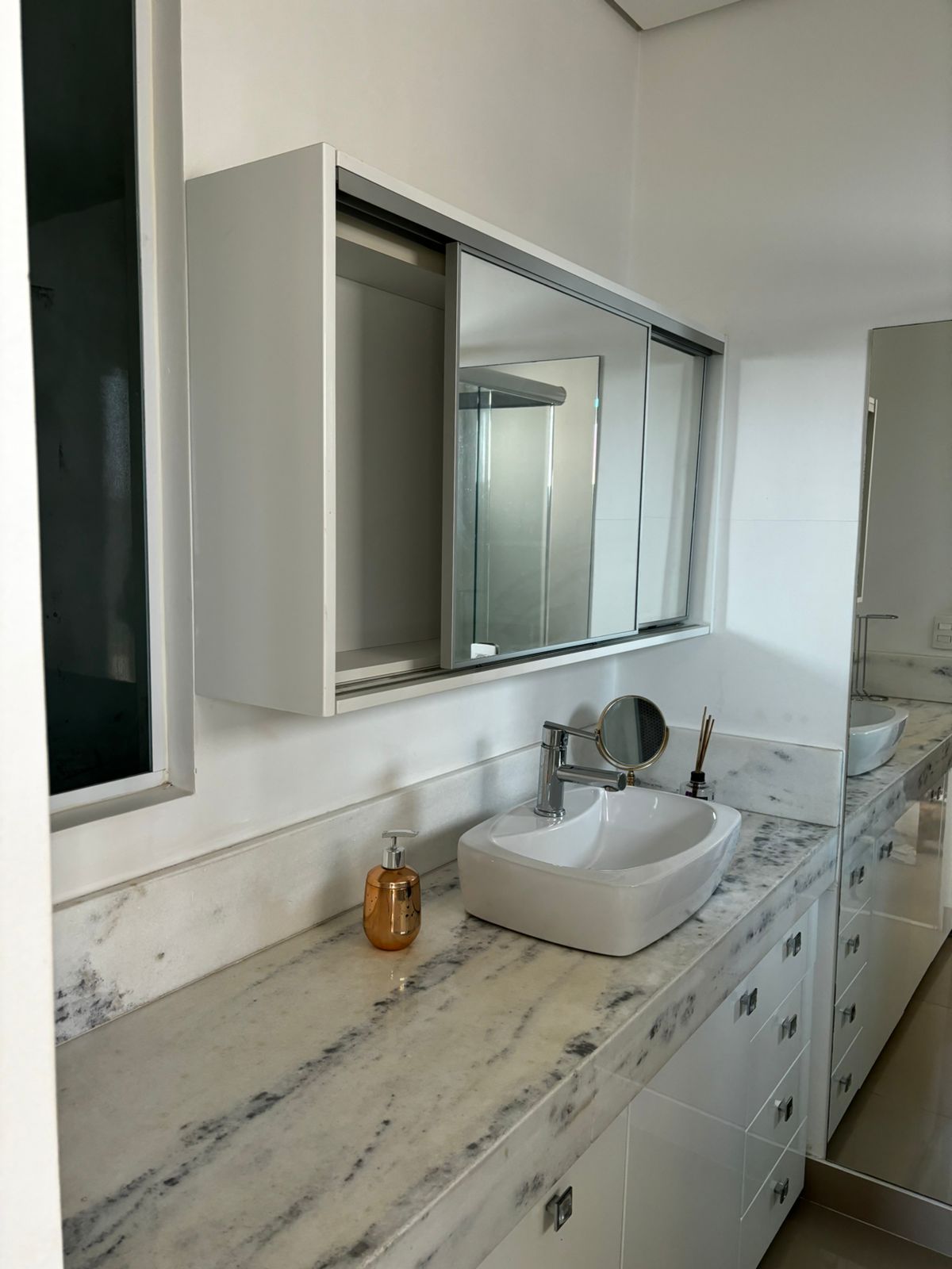 Imagem Loft com 1 Quarto para Alugar, 73 m²em Bosque do Vianna - Cotia