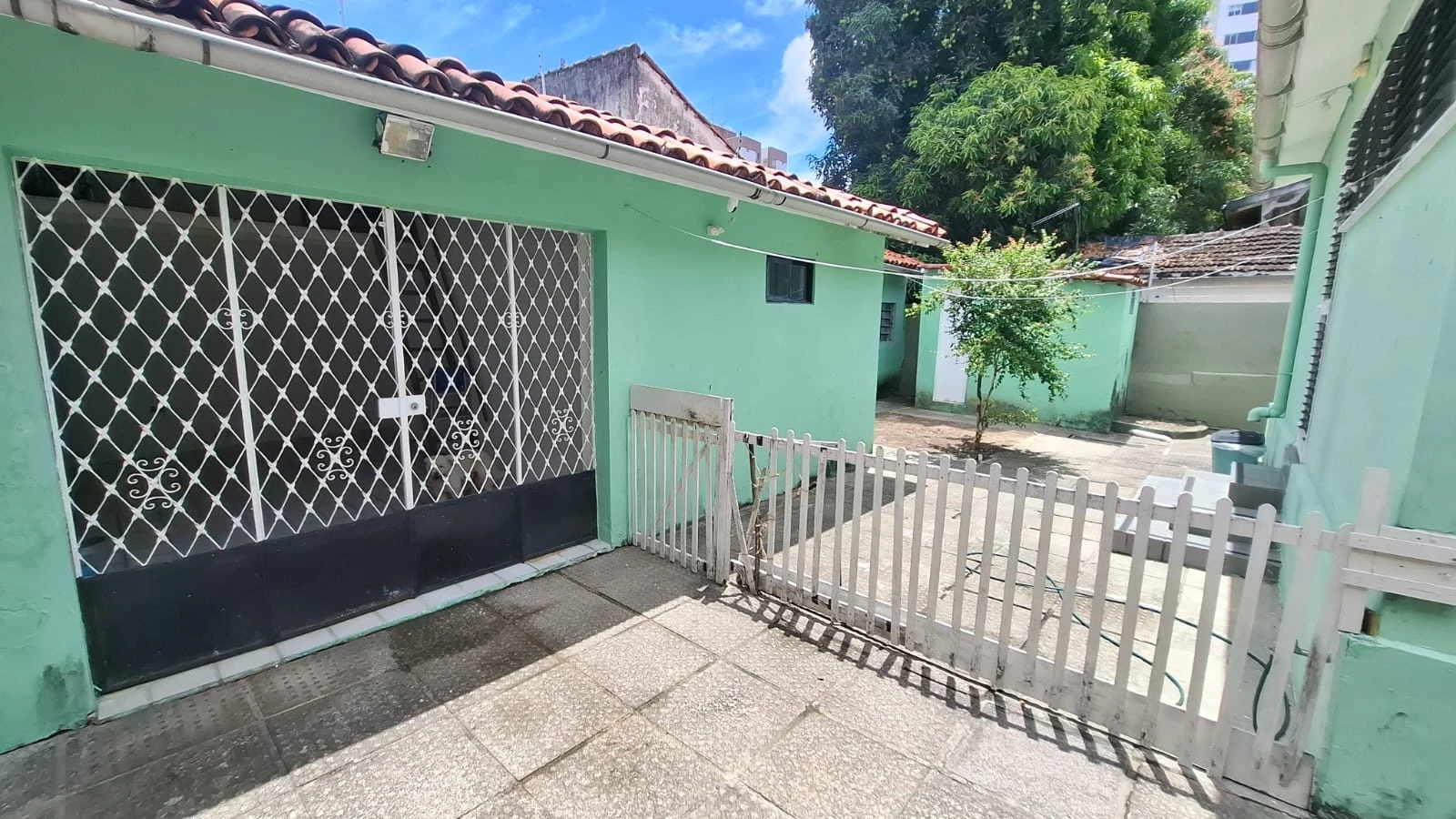 Foto do imóvel: Casa com 4 Quartos à Venda, 360 m² em Casa Amarela - Recife