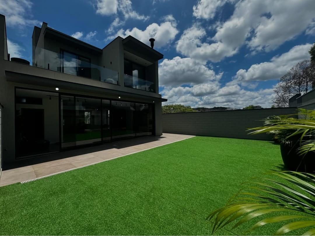 Foto do imóvel: Casa de Condomínio com 3 Quartos à Venda, 208 m² em Cézar de Souza - Mogi das Cruzes