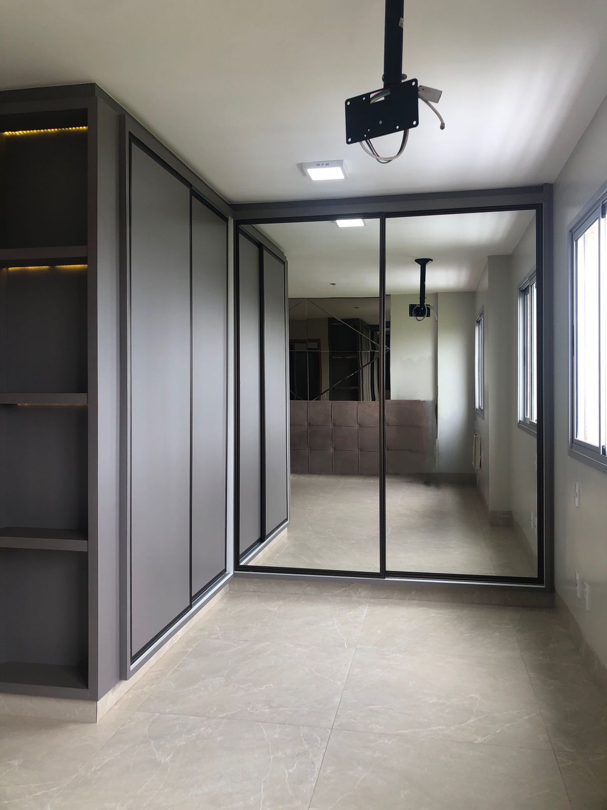 Imagem Apartamento com 2 Quartos à Venda, 56 m² em Vila Cruzeiro do Sul - Aparecida de Goiânia